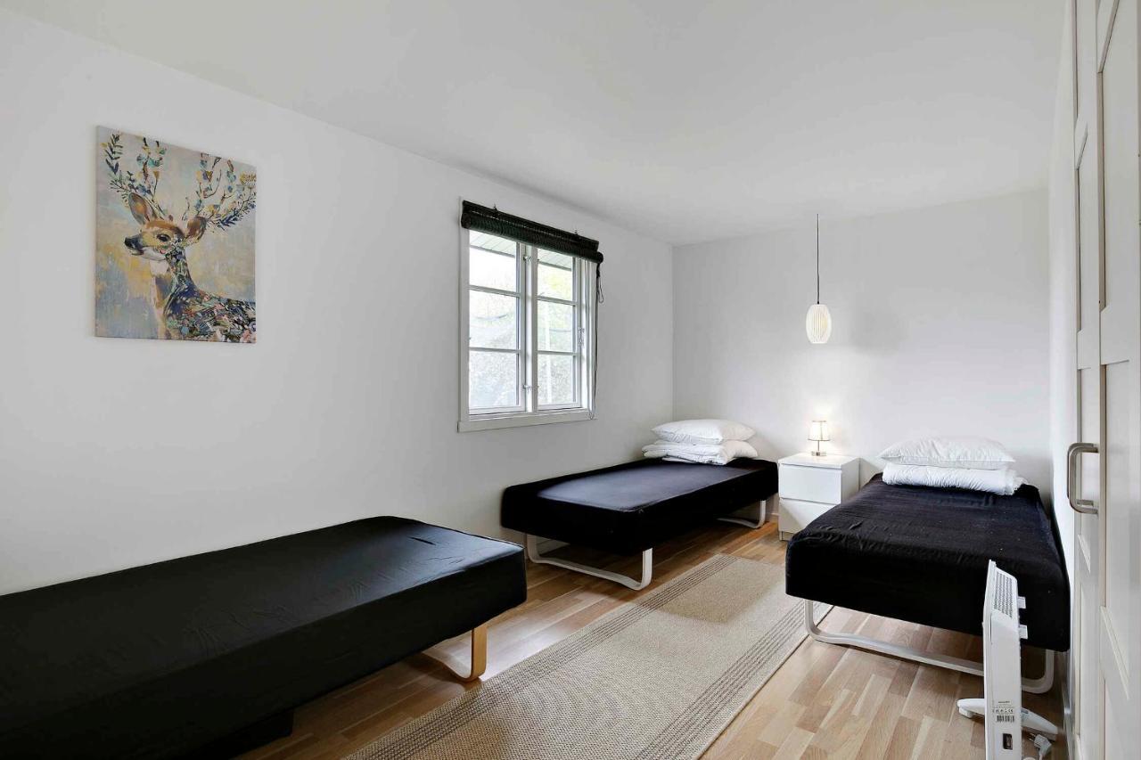 Nyistandsat Sommerhus Med Kaerlighed Og Sjael Kyndelose Exterior foto